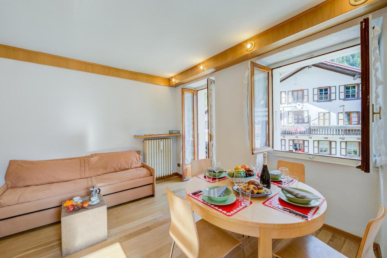 Apartment Monterosa Cozy 200m From - Happy *