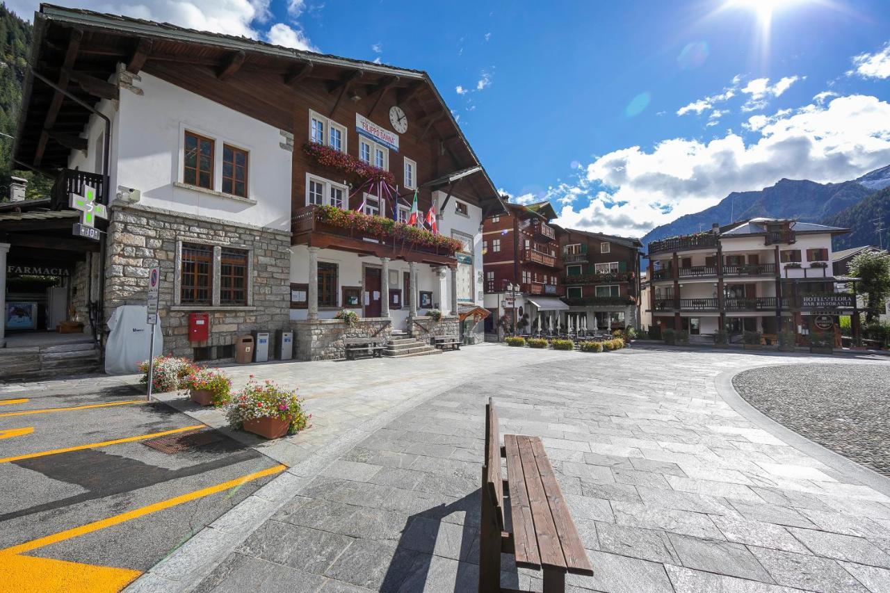 Monterosa Cozy 200m From - Happy Apartment
