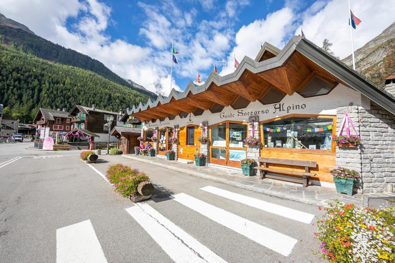 Monterosa Cozy 200m From - Happy