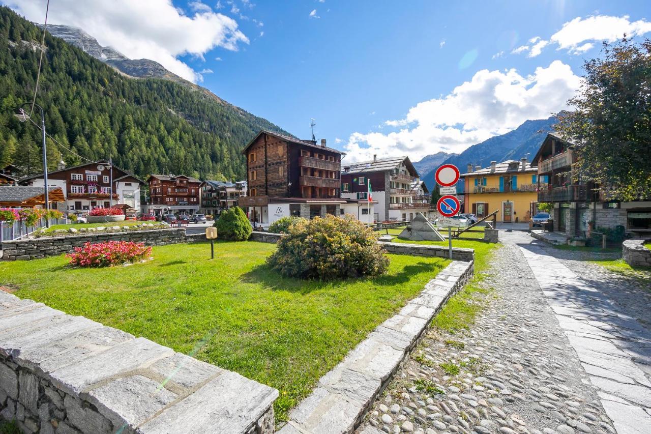 Monterosa Cozy 200m From - Happy Apartment *