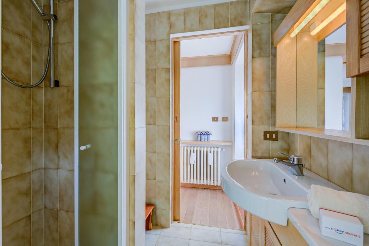 Apartment Monterosa Cozy 200m From - Happy
